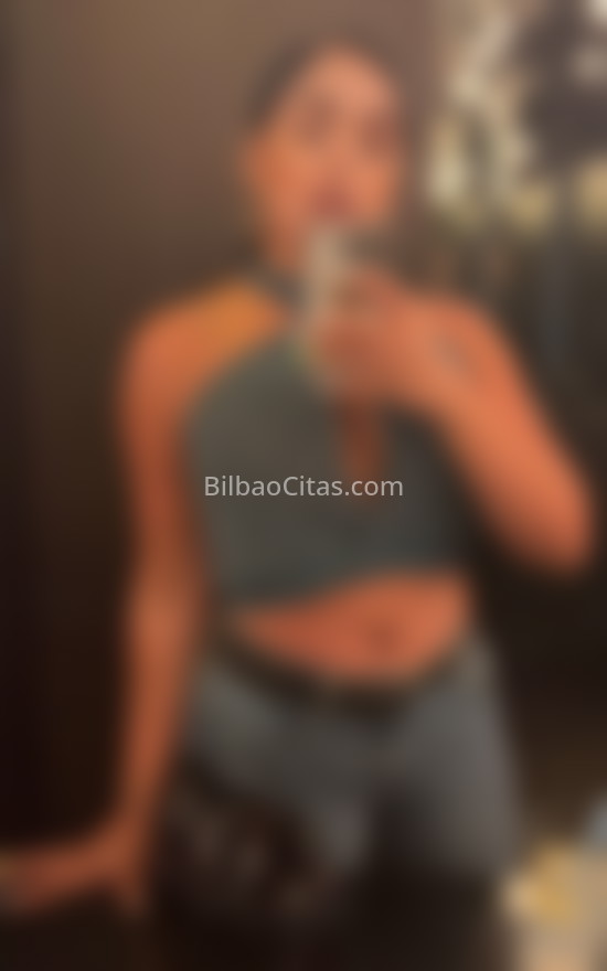 Mia, maravillosa y guapa latina. 631781702. Citas en BILBAO, BILBAO. www.bilbaocitas.com.
