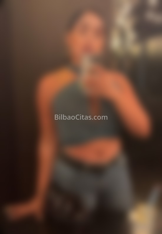 Mia, maravillosa y guapa latina. 631781702. Citas en BILBAO, BILBAO. www.bilbaocitas.com.