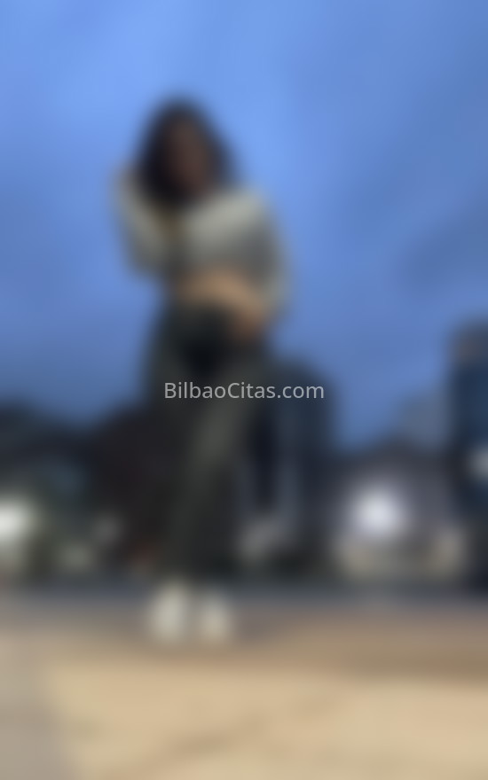 Michell, bonita latina. 611375017. Citas en BILBAO, BILBAO. www.bilbaocitas.com.