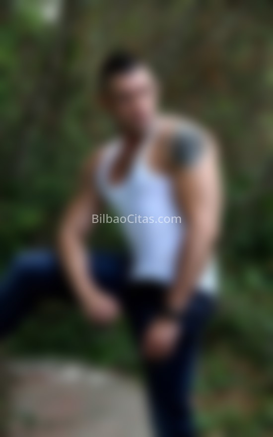 Nico, guapo esbelto y varonil. 604165391. Citas en BILBAO, BILBAO. www.bilbaocitas.com.