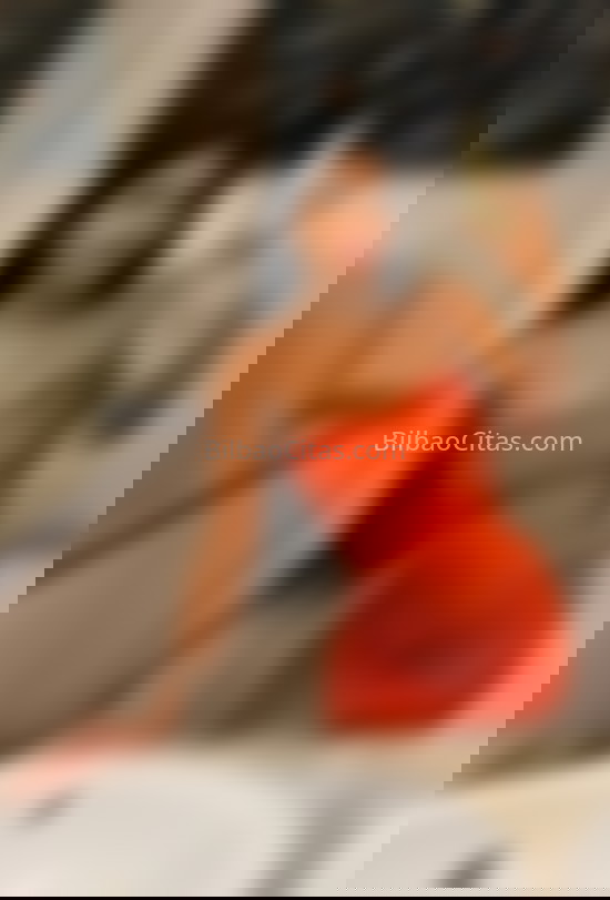 Sharon, jovencita divertida. 661583691. Citas en BILBAO, BILBAO. www.bilbaocitas.com.