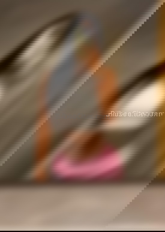 Sharon, jovencita divertida. 661583691. Citas en BILBAO, BILBAO. www.bilbaocitas.com.