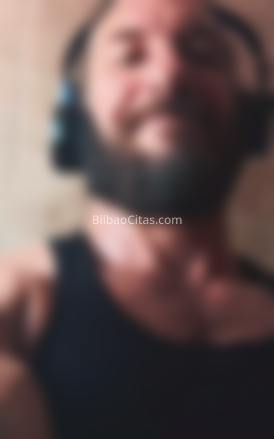 Chico pro fitness de paso la ciudad. 603897404. Citas en BILBAO, BILBAO. www.bilbaocitas.com.