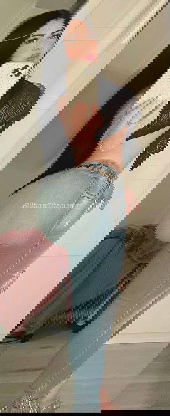 Erika. 663470124. Citas en BILBAO, BILBAO. www.bilbaocitas.com.