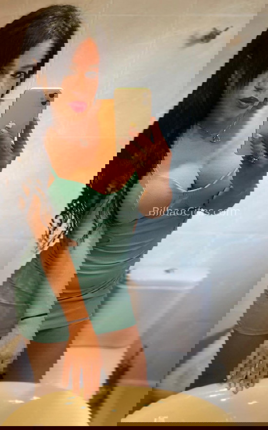 Montse, mujer trans conociendo la ciudad. 643229925. Citas en BILBAO, BILBAO. www.bilbaocitas.com.