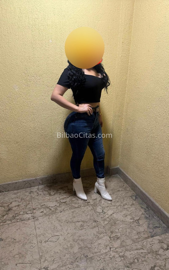 Jennifer, hermosa latina con buen físico. 641445869. Citas en BILBAO, BILBAO. www.bilbaocitas.com.