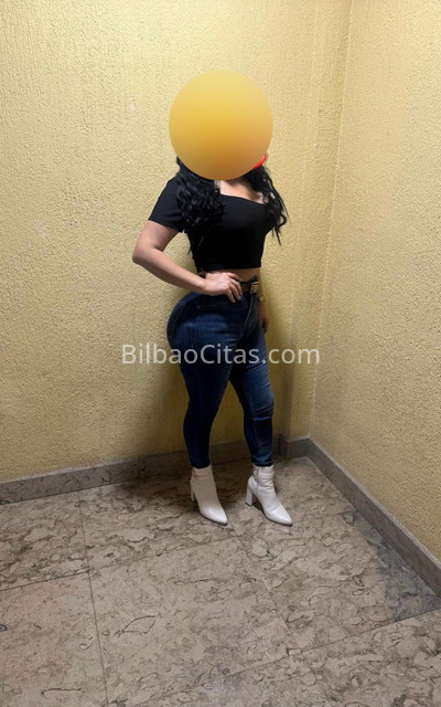 Jennifer, hermosa latina con buen físico. 641445869. Citas en BILBAO, BILBAO. www.bilbaocitas.com.
