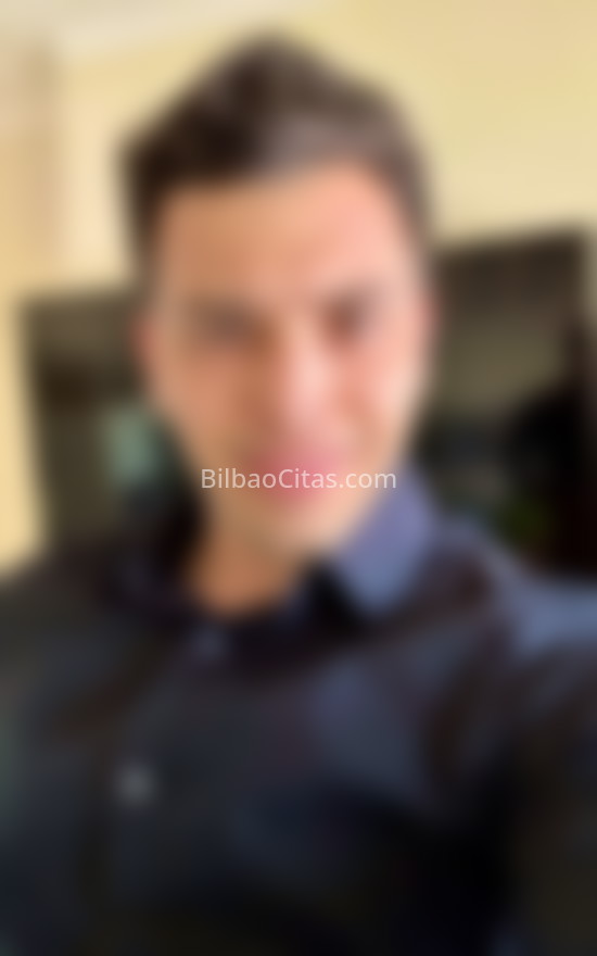 Latino. 632826013. Citas en BILBAO, BILBAO. www.bilbaocitas.com.