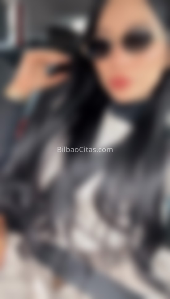 Victoria, joven latina por la ciudad. 613288665. Citas en BILBAO, BILBAO. www.bilbaocitas.com.