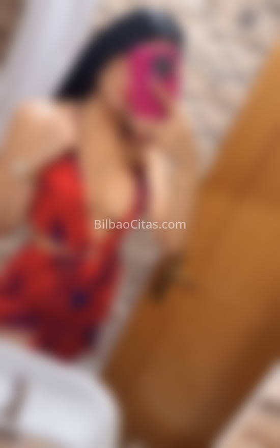 Victoria, joven latina por la ciudad. 613288665. Citas en BILBAO, BILBAO. www.bilbaocitas.com.