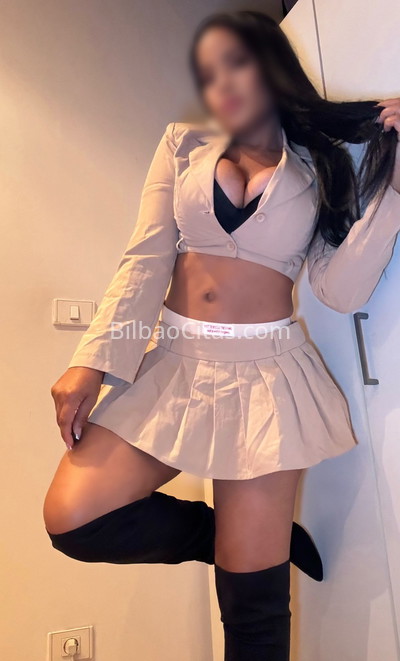 Estrella, simpática, divertida y culta. 742087457. Citas en BILBAO, BILBAO. www.bilbaocitas.com.