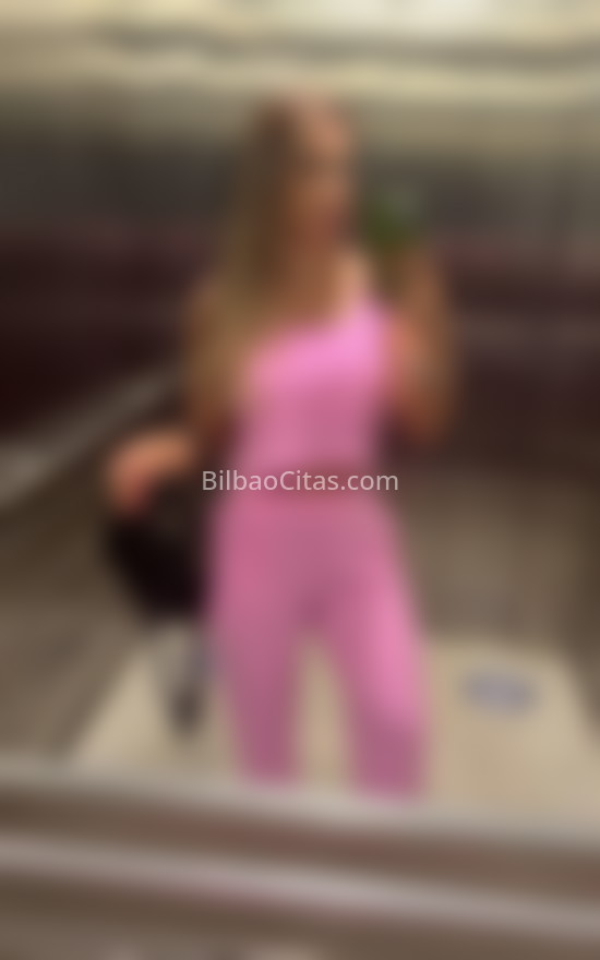 Juliana . 642170010. Citas en BILBAO, BILBAO. www.bilbaocitas.com.