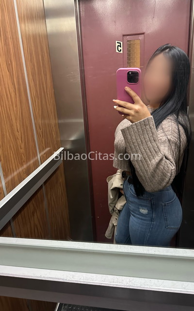 Camila, hermosa estudiante latina. 634067850. Citas en BILBAO, BILBAO. www.bilbaocitas.com.