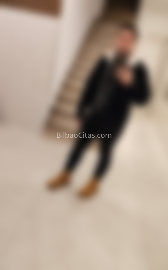 Andrés, colombiano. 674364619. Citas en BILBAO, BILBAO. www.bilbaocitas.com.