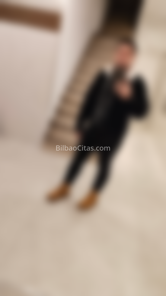 Andrés, colombiano. 674364619. Citas en BILBAO, BILBAO. www.bilbaocitas.com.