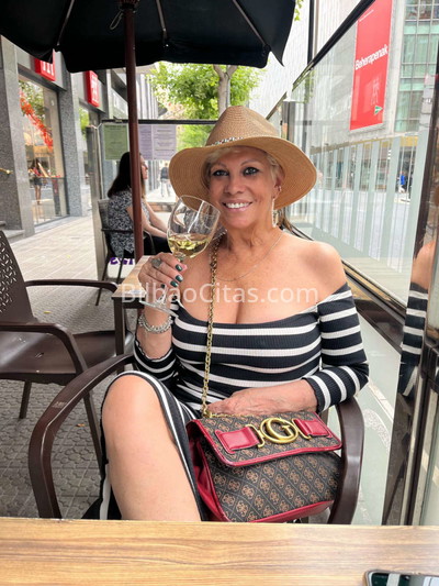 Candela. 667097103. Citas en BILBAO, BILBAO. www.bilbaocitas.com.