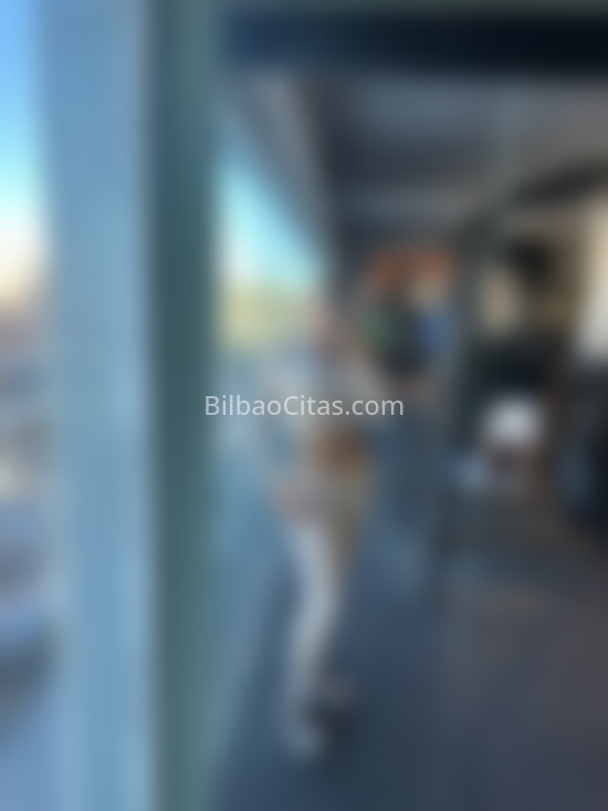 Sirena, chica colombiana . 643311002. Citas en BILBAO, BILBAO. www.bilbaocitas.com.
