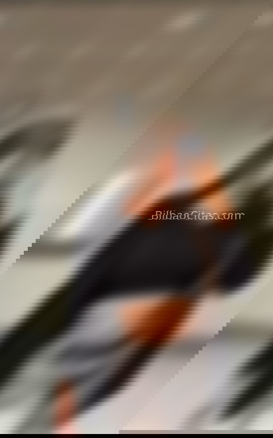 Sirena, chica colombiana . 643311002. Citas en BILBAO, BILBAO. www.bilbaocitas.com.