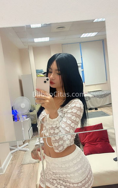 Joven latina. 614415842. Citas en BILBAO, BILBAO. www.bilbaocitas.com.