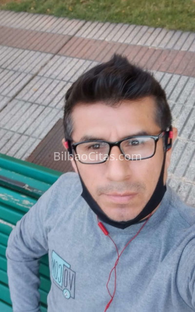 Aaron, nuevo en la ciudad. 677085677. Citas en BILBAO, BILBAO. www.bilbaocitas.com.