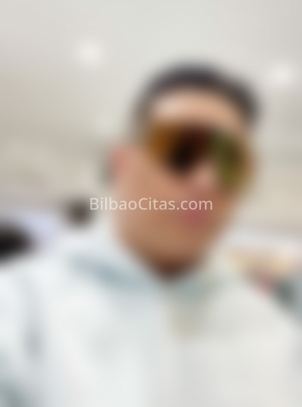 Maximiliano, latino. 672488234. Citas en BILBAO, BILBAO. www.bilbaocitas.com.