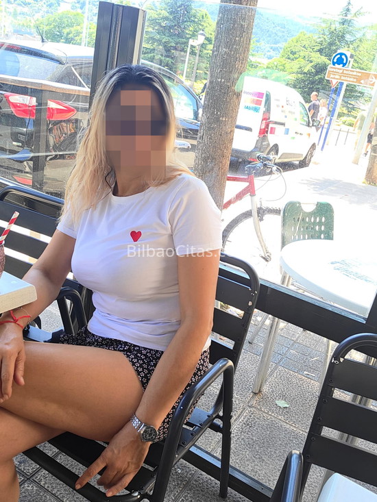 Karla, mujer paraguaya muy positiva. 602460347. Citas en BILBAO, BILBAO. www.bilbaocitas.com.