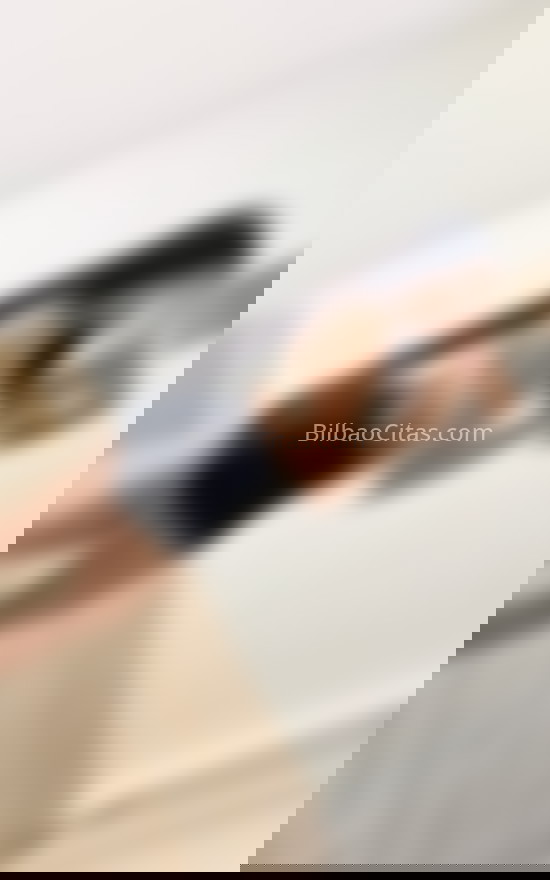 Nicolle, morenita colombiana. 614424531. Citas en BILBAO, BILBAO. www.bilbaocitas.com.
