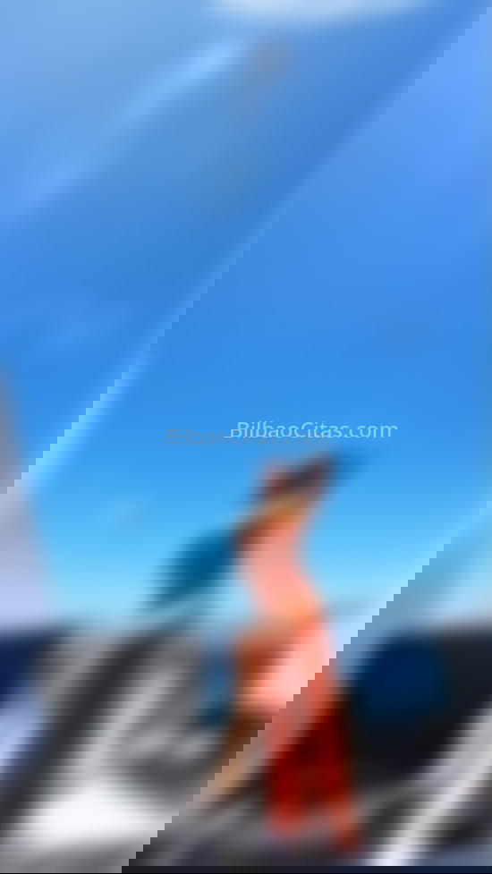Bea, simpática italiana. 643694424. Citas en BILBAO, BILBAO. www.bilbaocitas.com.