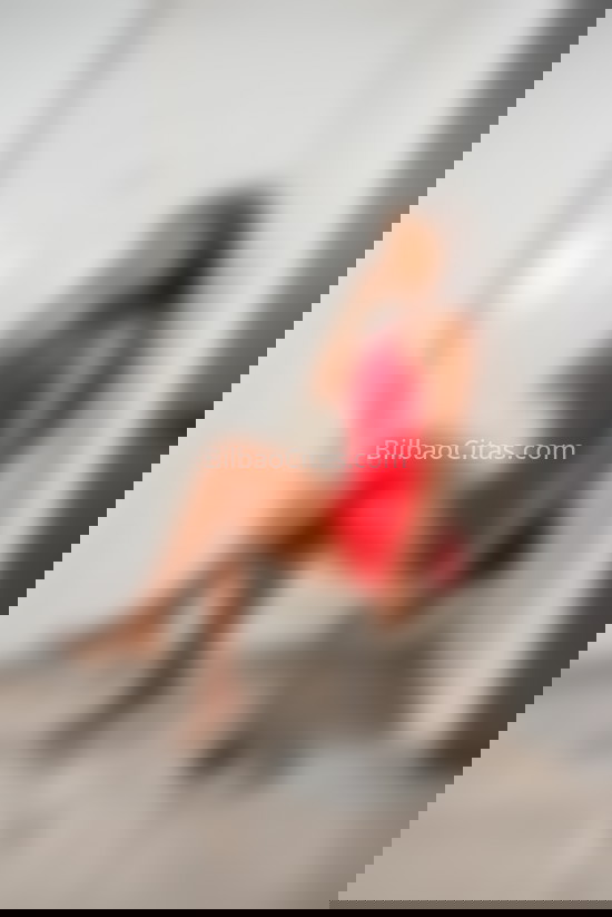 Lili, bella mulata encantadora divertida. 610883988. Citas en BILBAO, BILBAO. www.bilbaocitas.com.