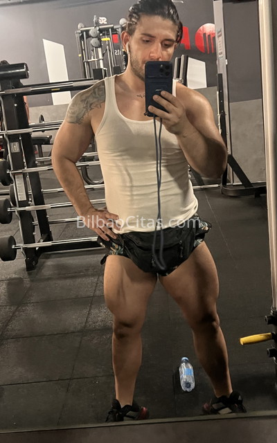 Emiliano, colombiano. 605287752. Citas en BILBAO, BILBAO. www.bilbaocitas.com.