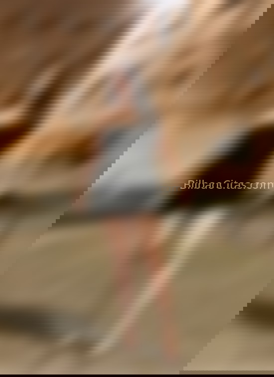 Aranza, colombiana jovencita. 611336006. Citas en BILBAO, BILBAO. www.bilbaocitas.com.