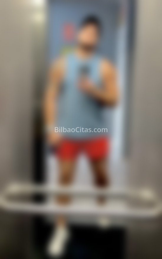 Briam, pelirrojo latino. 624846964. Citas en BILBAO, BILBAO. www.bilbaocitas.com.
