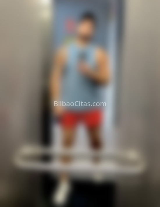 Briam, pelirrojo latino. 624846964. Citas en BILBAO, BILBAO. www.bilbaocitas.com.