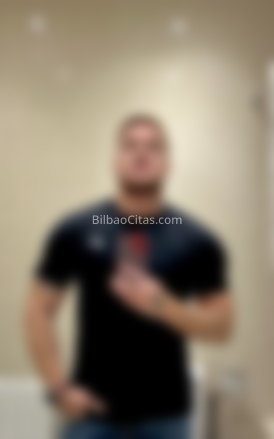Briam, pelirrojo latino. 624846964. Citas en BILBAO, BILBAO. www.bilbaocitas.com.