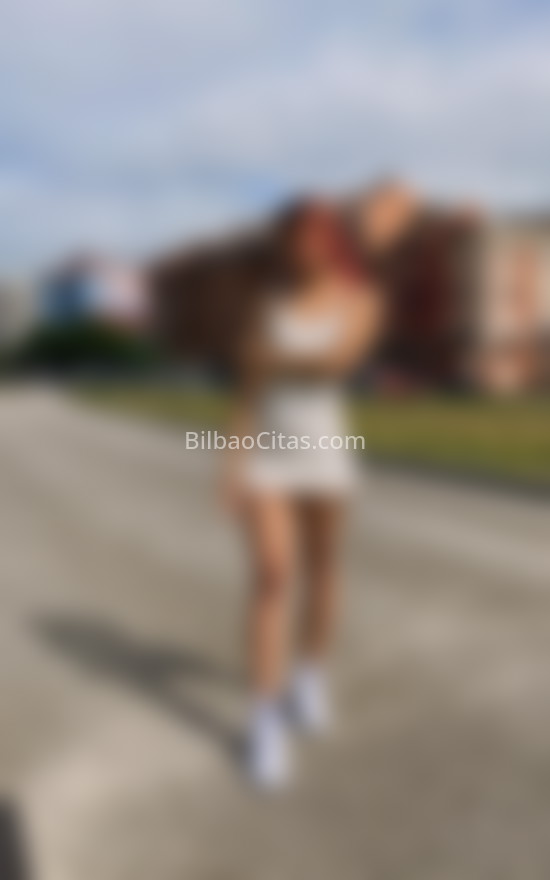 Vanessa, joven pelirroja colombiana. 642013817. Citas en BILBAO, BILBAO. www.bilbaocitas.com.