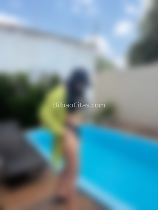 Nadia, morena brasileña risueña. 613210954. Citas en BILBAO, BILBAO. www.bilbaocitas.com.