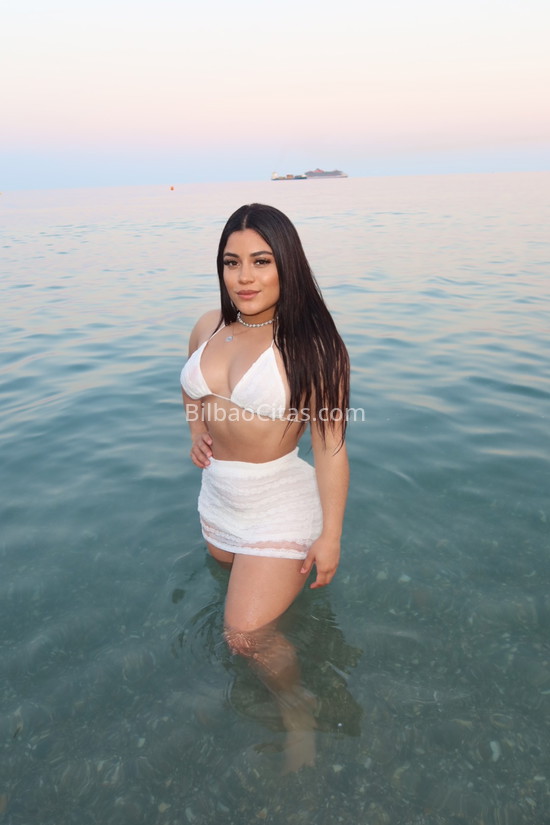 Sashari, jovencita venezolana. 634795694. Citas en BILBAO, BILBAO. www.bilbaocitas.com.
