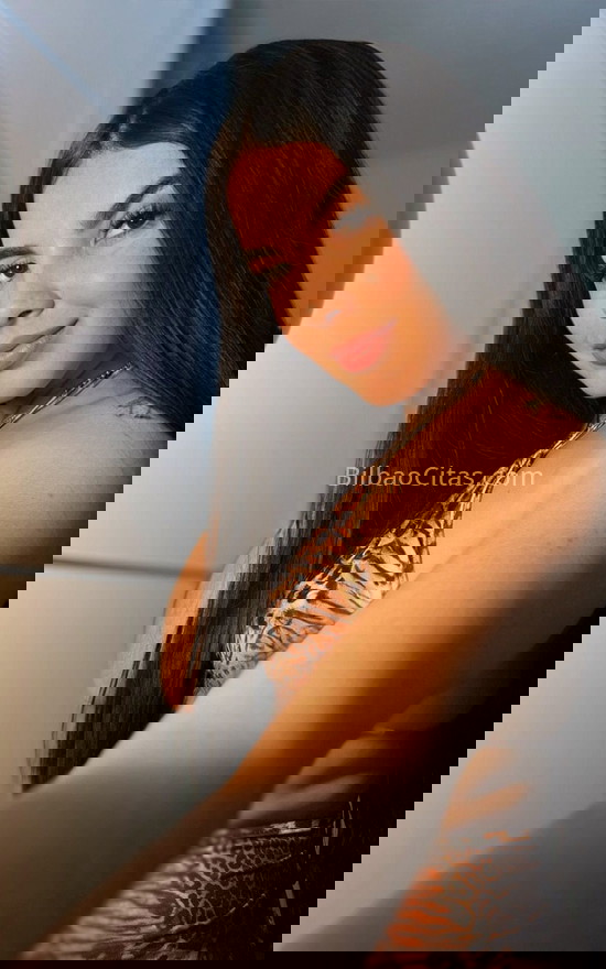 Melisa, joven colombiana fascinante. 607080865. Citas en BILBAO, BILBAO. www.bilbaocitas.com.