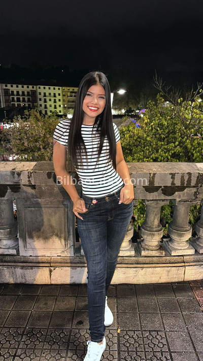 Koral, guapa colombiana. 603142010. Citas en BILBAO, BILBAO. www.bilbaocitas.com.