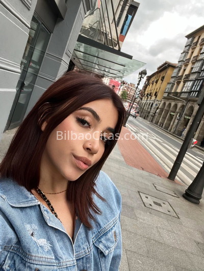 Chenoa, jovencita encantadora. 614759689. Citas en BILBAO, BILBAO. www.bilbaocitas.com.