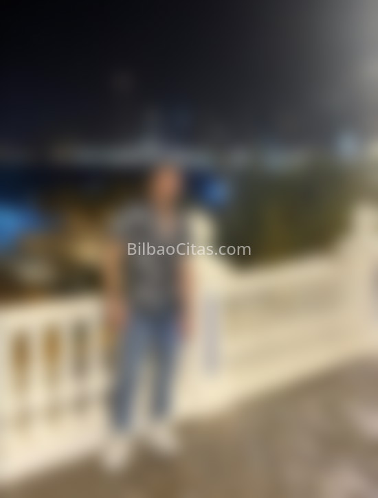 Stefano, joven venezolano. 641702687. Citas en BILBAO, BILBAO. www.bilbaocitas.com.