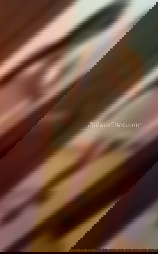 Mía, joven estudiante latina. 652264074. Citas en BILBAO, BILBAO. www.bilbaocitas.com.