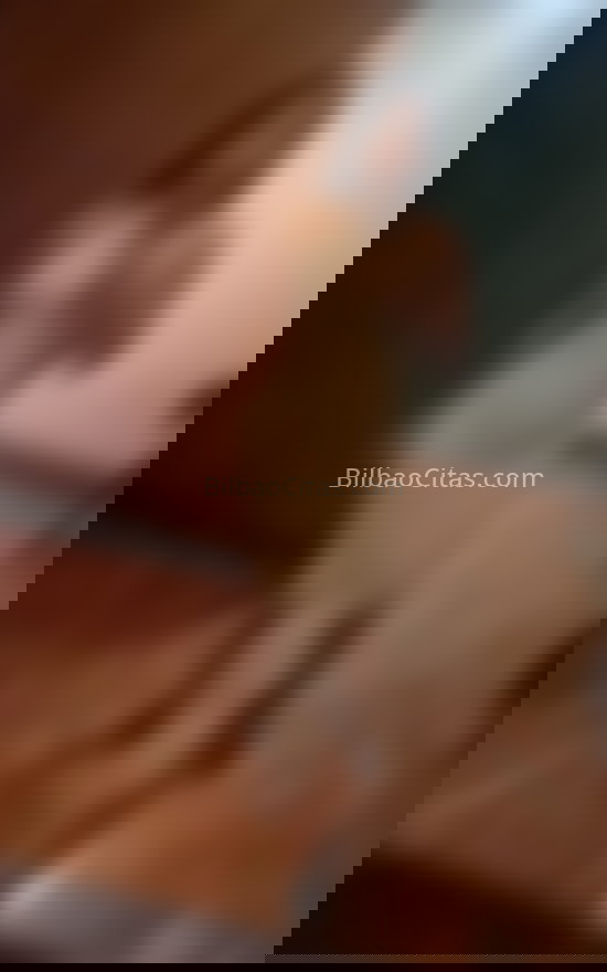 Mía, joven estudiante latina. 652264074. Citas en BILBAO, BILBAO. www.bilbaocitas.com.