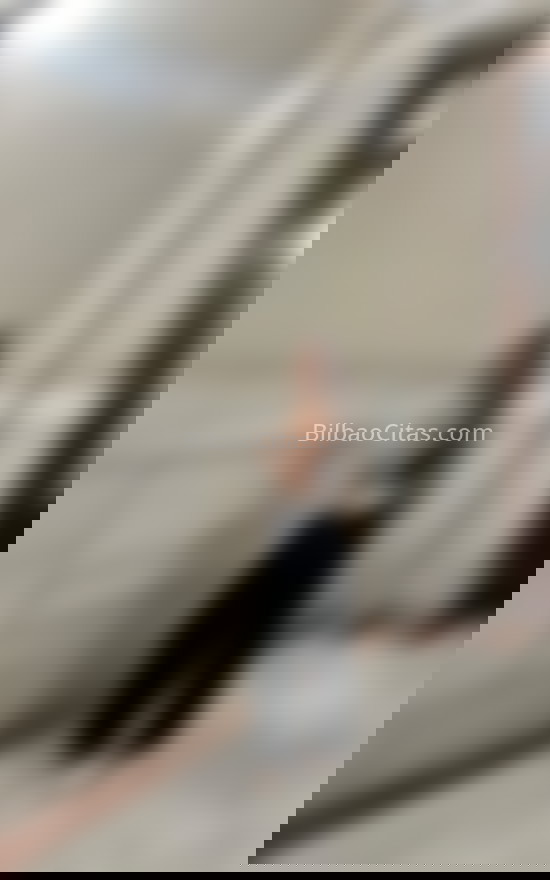 Sofia, jovencita latina de 22 años . 603376686. Citas en BILBAO, BILBAO. www.bilbaocitas.com.
