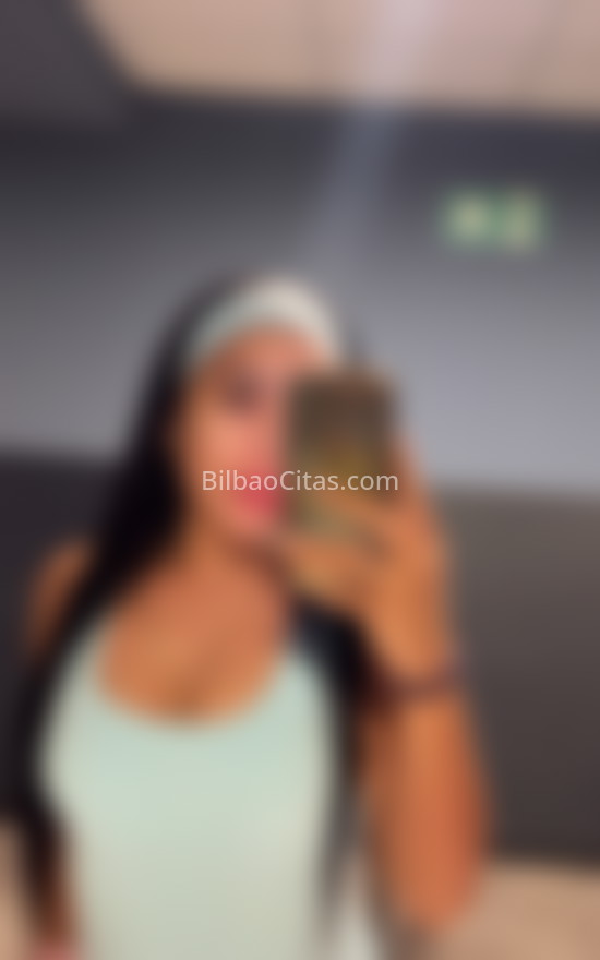 Dulce, joven trigueña venezolana. 634080979. Citas en BILBAO, BILBAO. www.bilbaocitas.com.