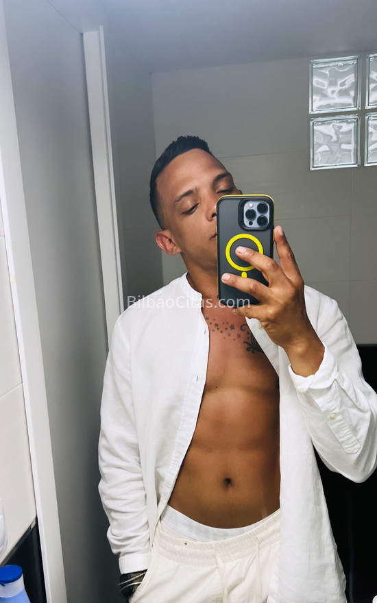 Gabriel, latino. 631126262. Citas en BILBAO, BILBAO. www.bilbaocitas.com. Gabriel, latino. 631126262. Citas en BILBAO, BILBAO. www.bilbaocitas.com.