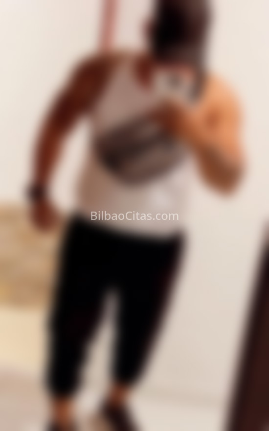 Aaron, latino recién llegado . 657016631. Citas en BILBAO, BILBAO. www.bilbaocitas.com.