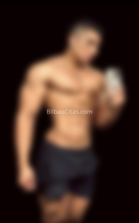 Brandon, joven colombiano  . 666754470. Citas en BILBAO, BILBAO. www.bilbaocitas.com.