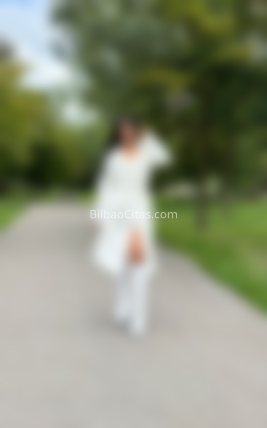 Frida, preciosa jovencita colombiana . 615339987. Citas en BILBAO, BILBAO. www.bilbaocitas.com.