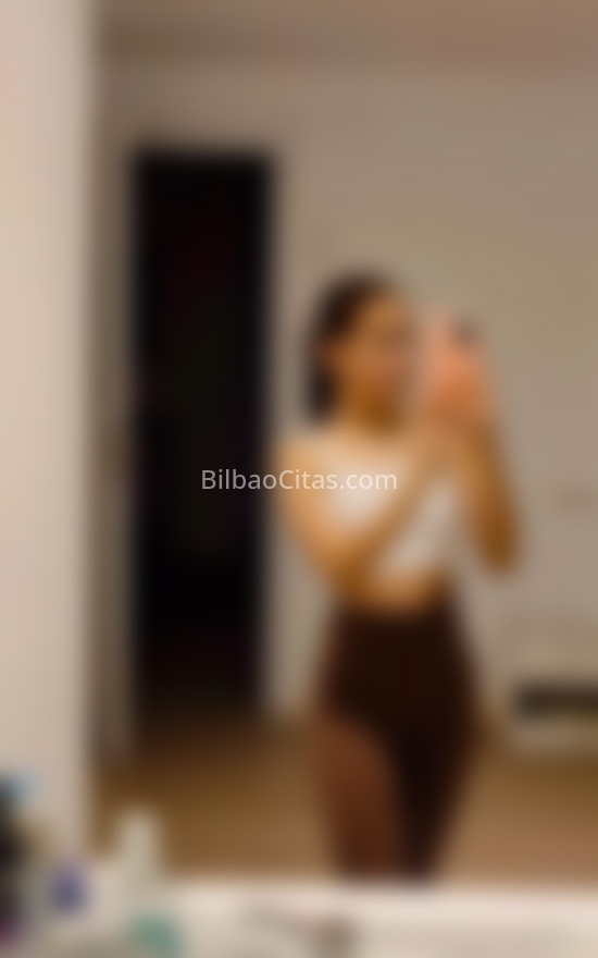 Koral, joven y guapa latina. 613727226. Citas en BILBAO, BILBAO. www.bilbaocitas.com.